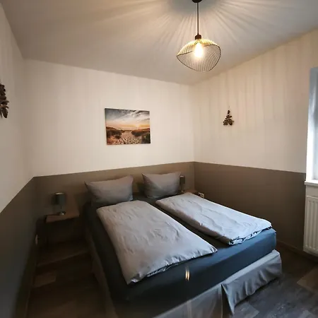 Strandparadies 1 *